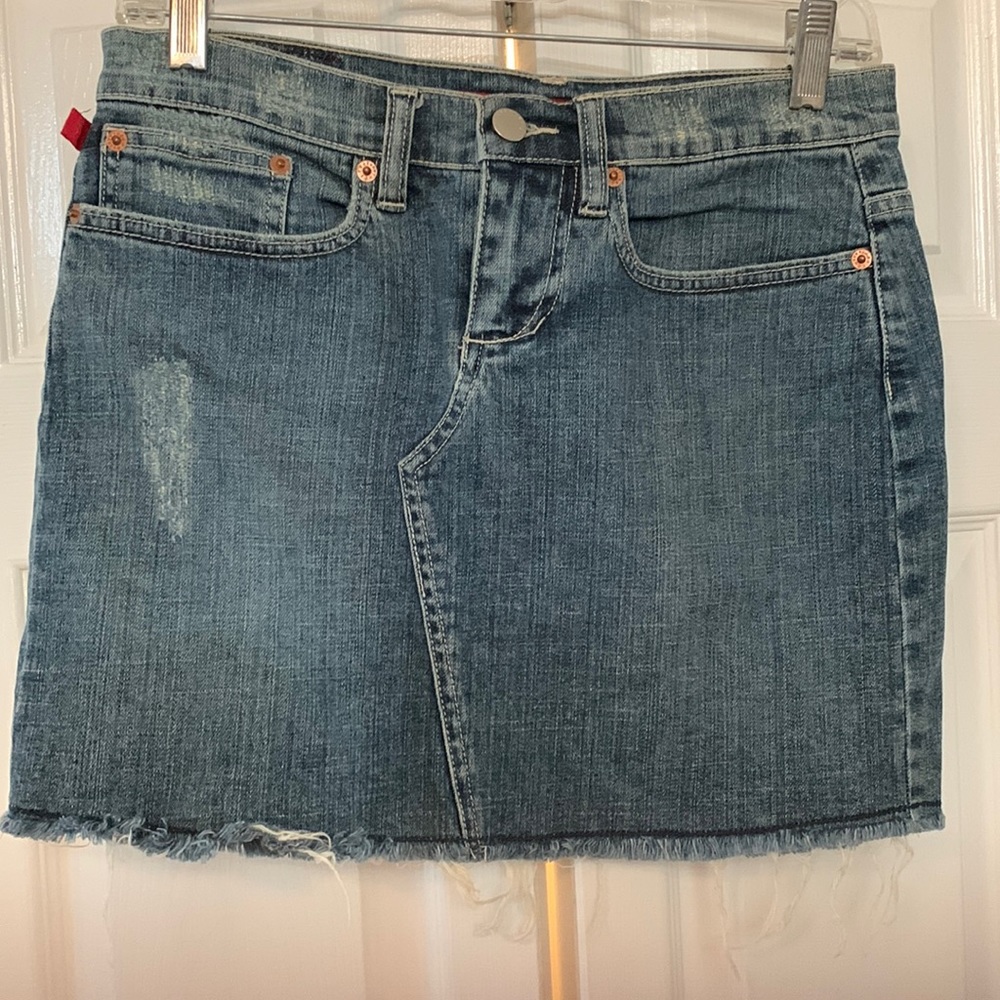 Fire Jeans distressed mini skirt, frayed hemline, sz1